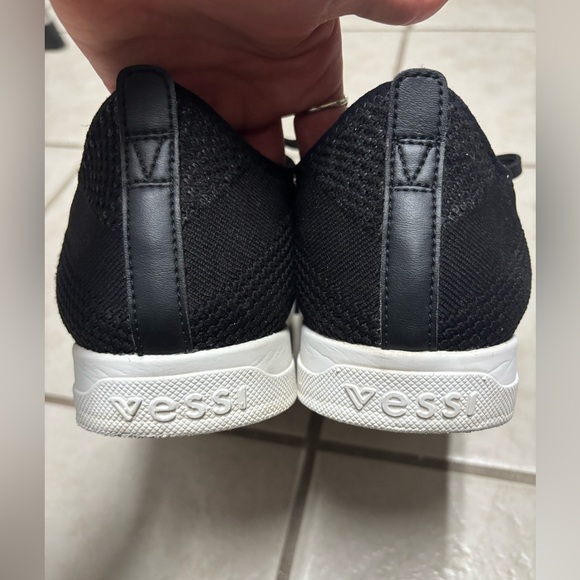 Women’s Weekend Vessi’s - Picture 3 of 6